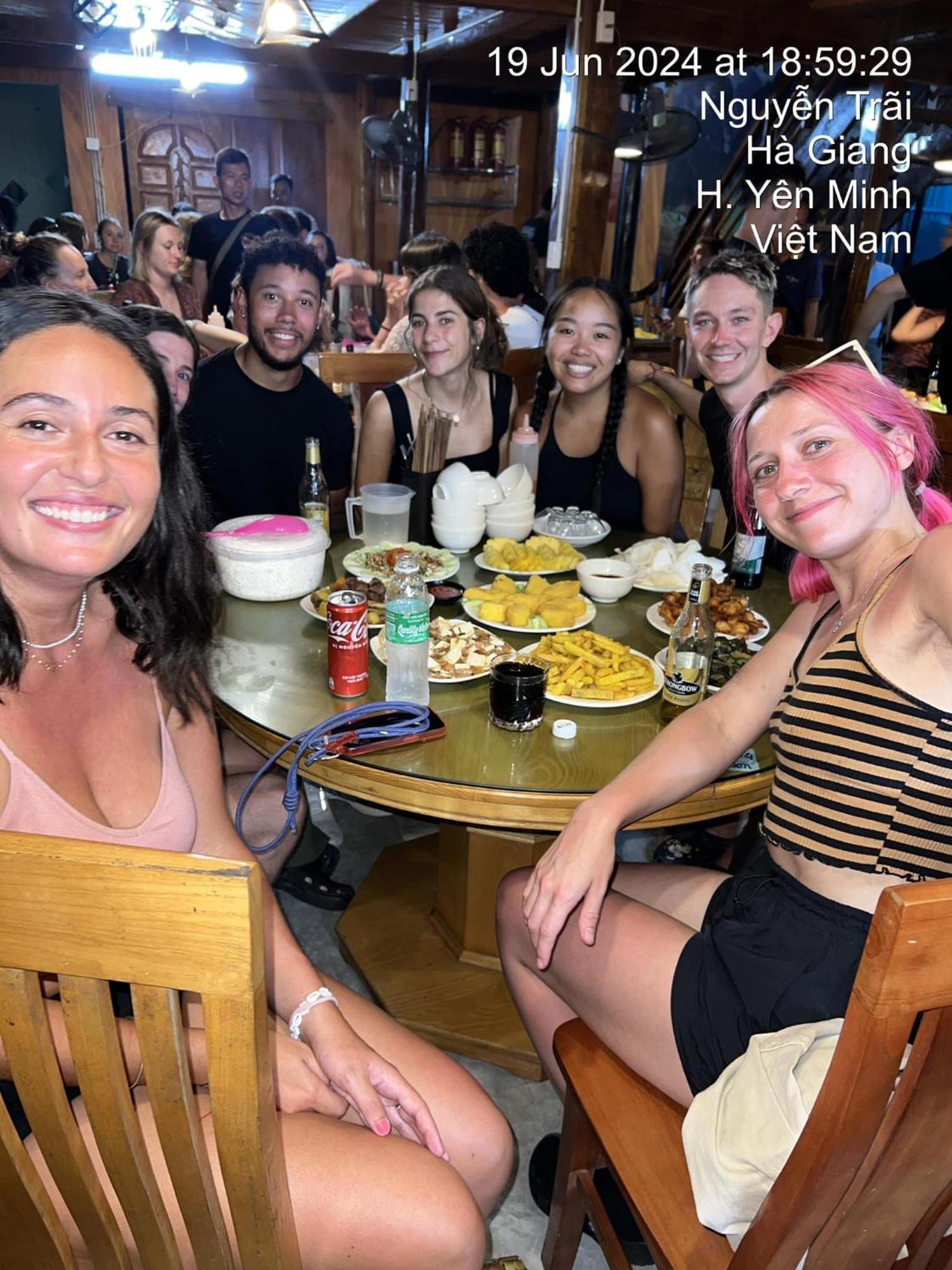 Nha San Homestay Yen Minh Kültér fotó